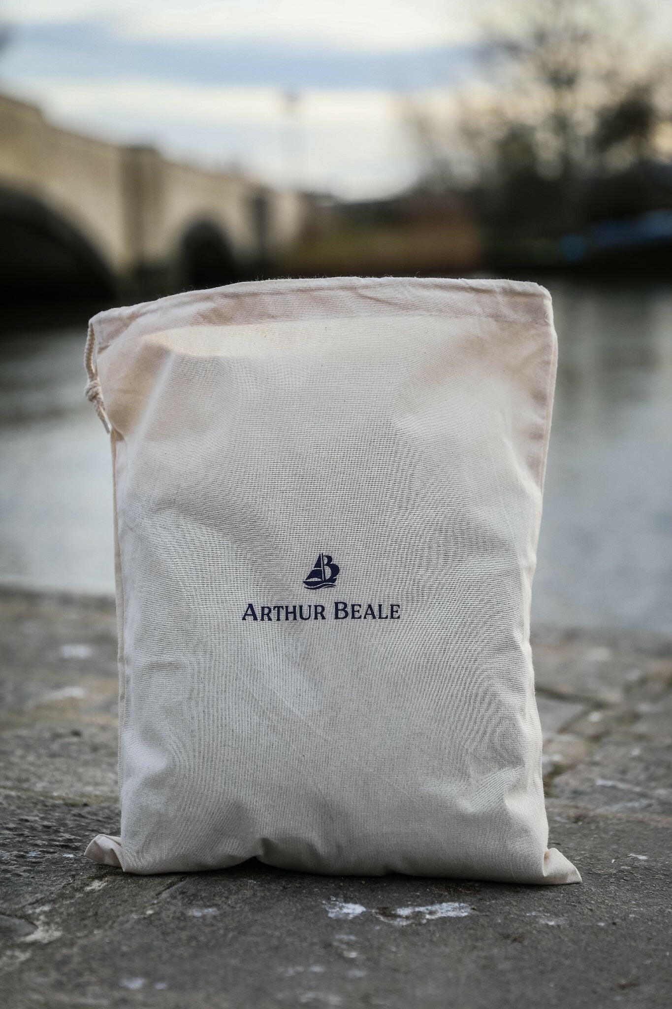 Arthur Beale 100% recycled cotton bag.