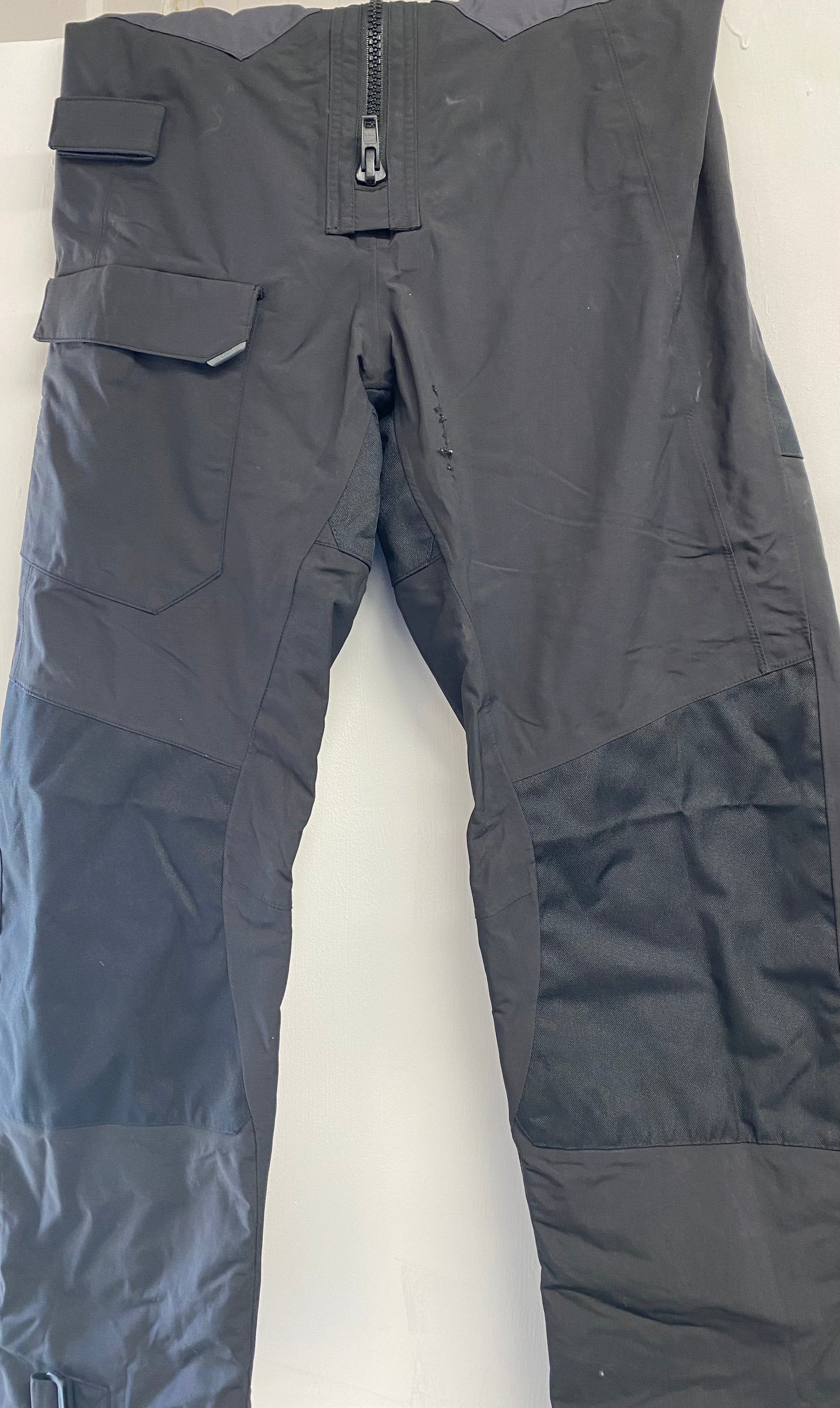 Gill OS24T Mens' Offshore Trousers, Small (Shop Soiled)