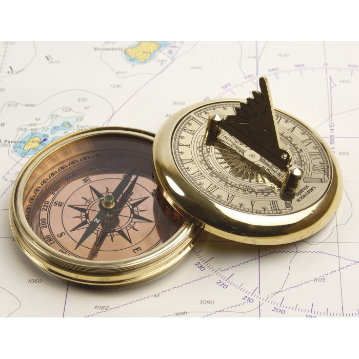 Brass Greenwich Pocket Sundial, 7cm.