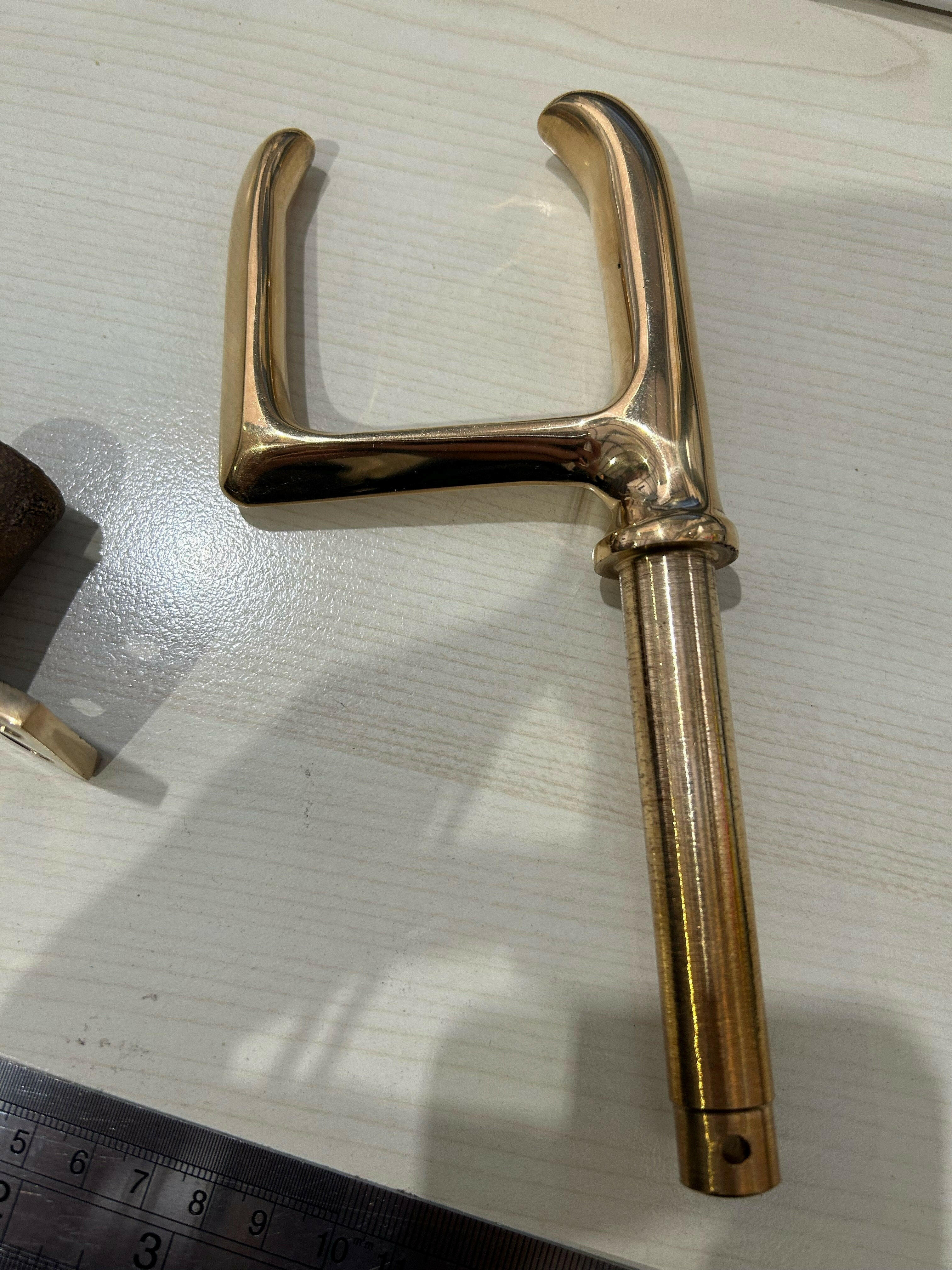 Davey Bronze Square Rowlock with socket