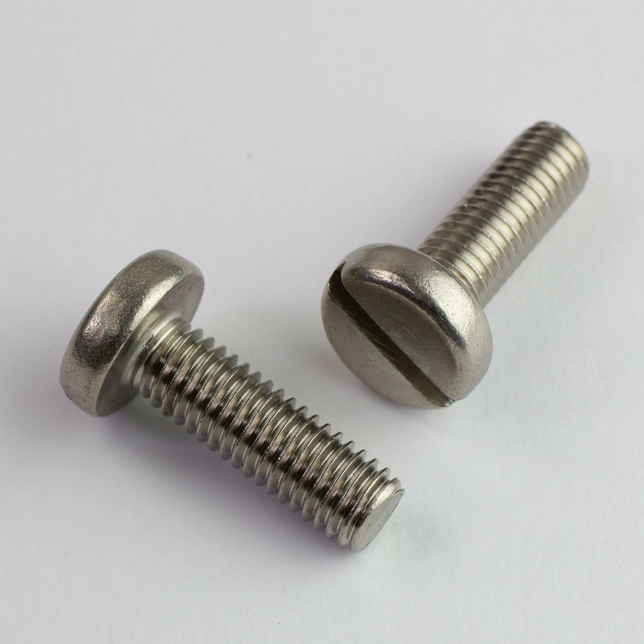 Stainless Steel Slotted Machine Screw.